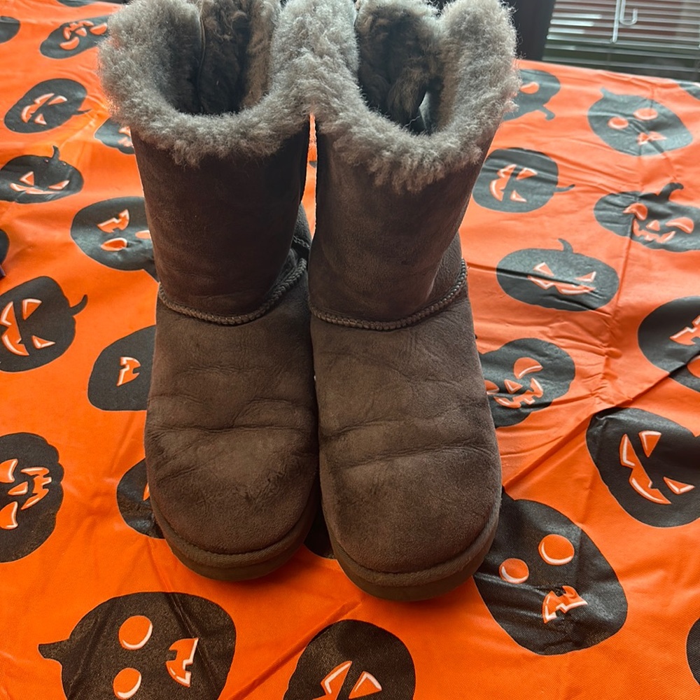 UGG grey women’s boots size 10